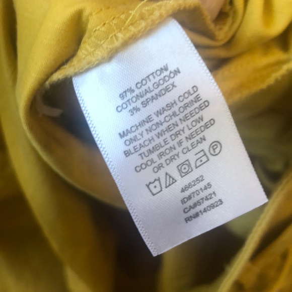 Loft flare Capri pants with belt - Picture 5 of 5